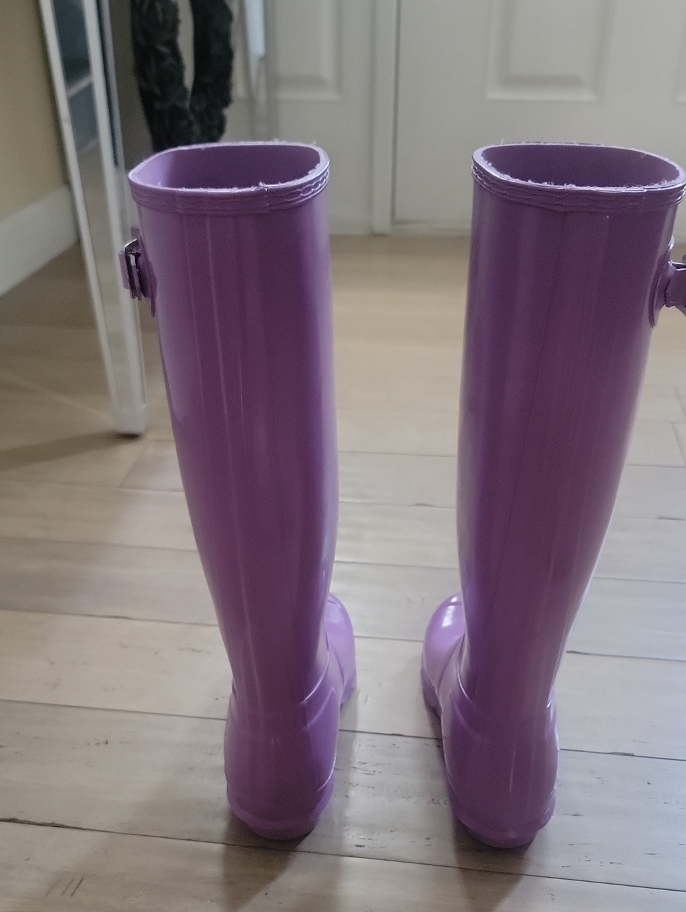 Hunter Bright Purple Glossy High Boots. Size 8. Like New! - Picture 11 of 11